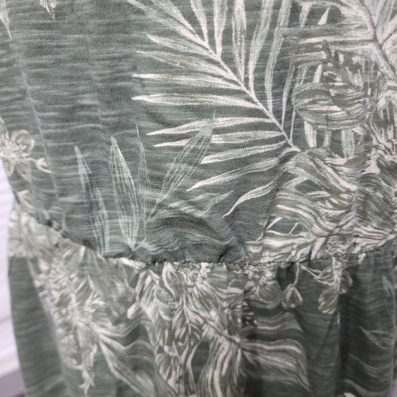 ✨ OLD Navy Sleeveless High Waist Knit Dress Olive Floral size XXL - Picture 3 of 7